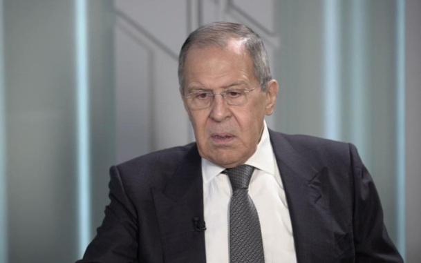 Лавров заявил, что русский народ не теряет чувство юмора