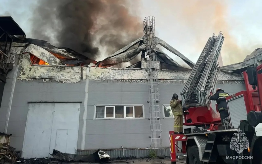 Пожар на складе в Московской области локализован