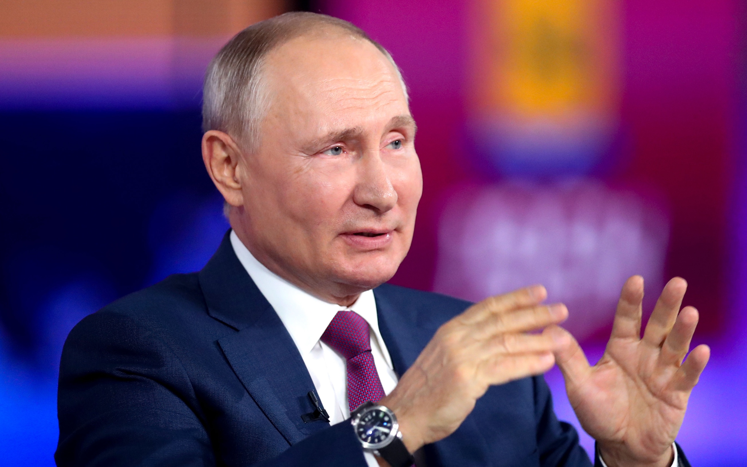 Путин указал на роль БРИКС в создании новых систем управления