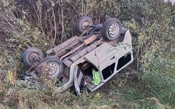 В Новосибирской области перевернулся "УАЗ" с 4 подростками, один из них погиб