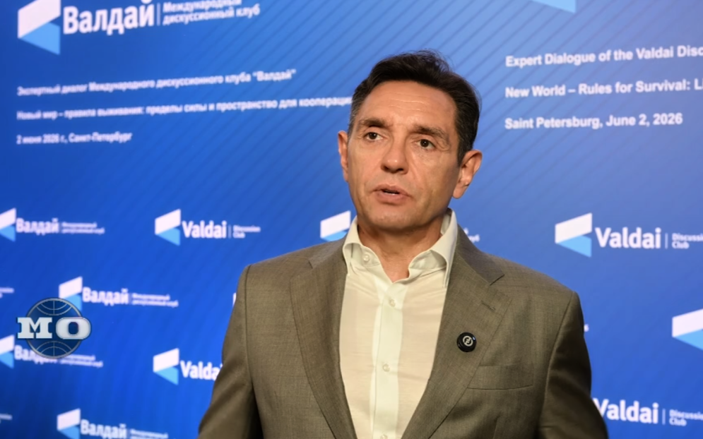 Сербия никогда не введет санкции против России, уверен Вулин