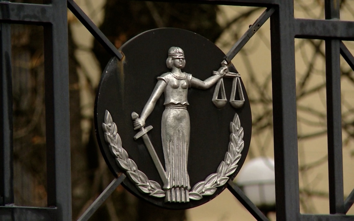 В Сыктывкаре две женщины предстанут перед судом за отправку интимных фото