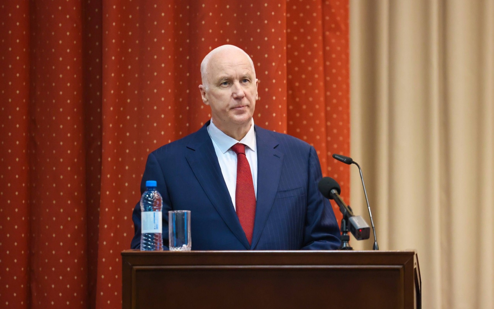 Глава СК затребовал доклад об избиении девочки подростками под Новосибирском