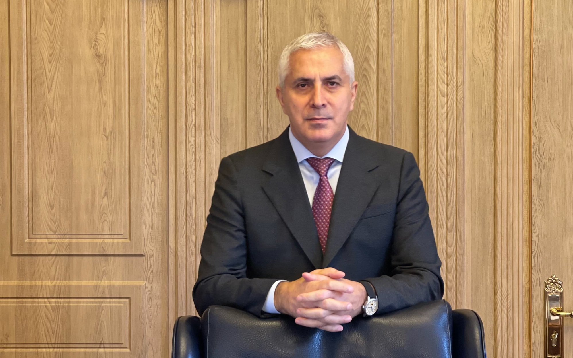 Премьер Южной Осетии проголосовал на выборах президента