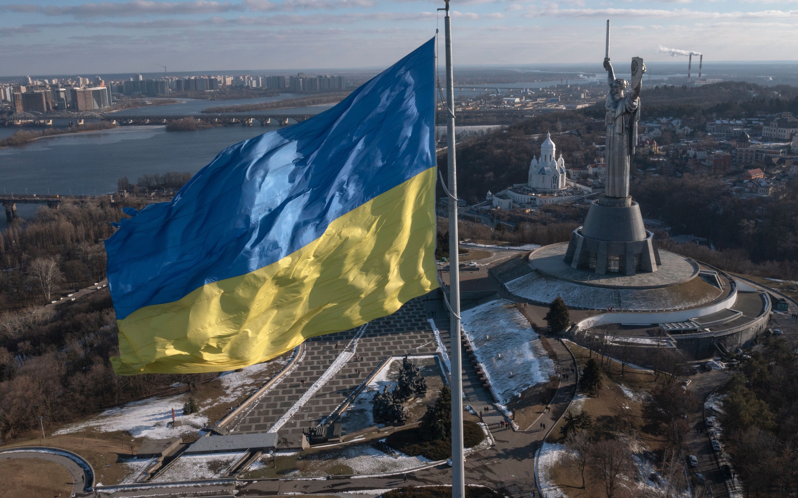 На складах в городе Боярки под Киевом раздались взрывы