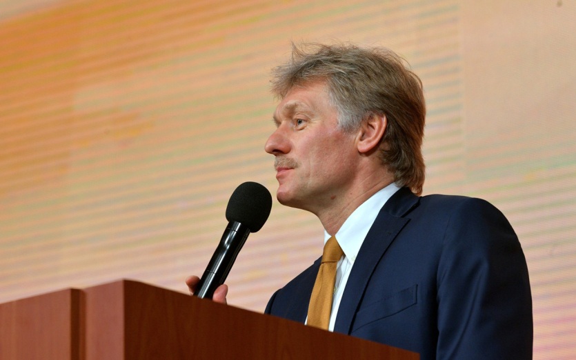 Песков заявил, что ждать окончания информационных войн не приходится