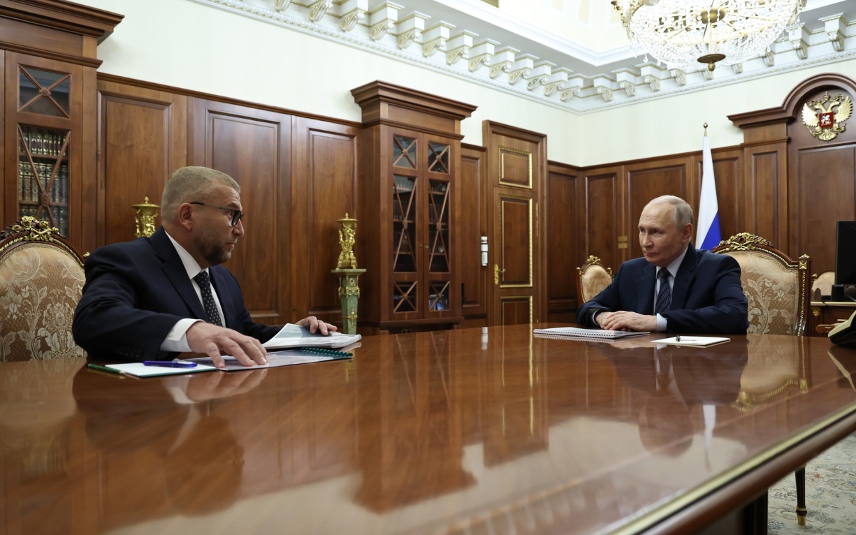 Путин отметил работоспособность системы QR-кодов на таможенных пунктах РФ