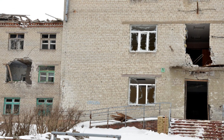 Киев увеличивает число групп "Белых ангелов" в Славянске