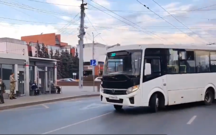 Три автобуса столкнулись в центре Омска