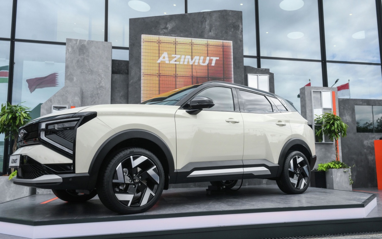Путин поздравил АвтоВАЗ с началом производства Lada Azimut