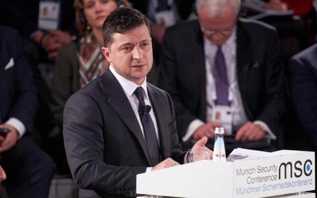 Мирошник заявил, что Зеленский неоднократно сдавал свою команду