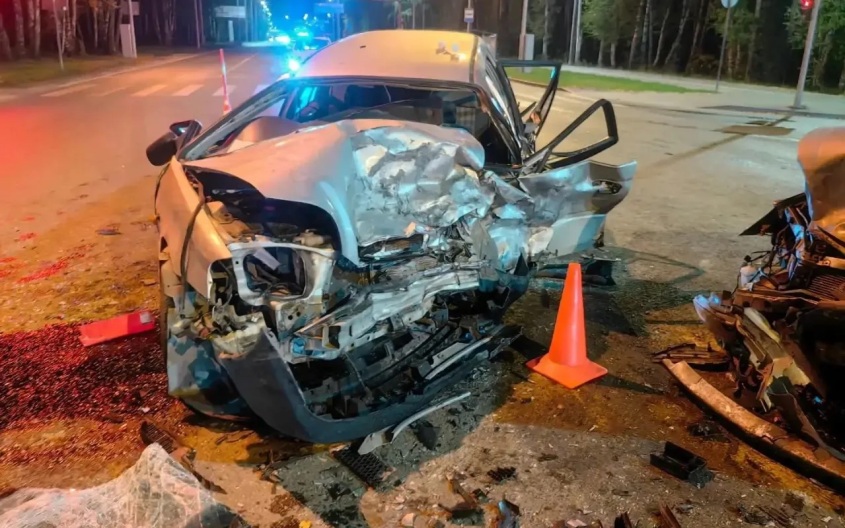 Пьяный водитель на угнанном авто устроил ДТП с пятью пострадавшими в Тюмени