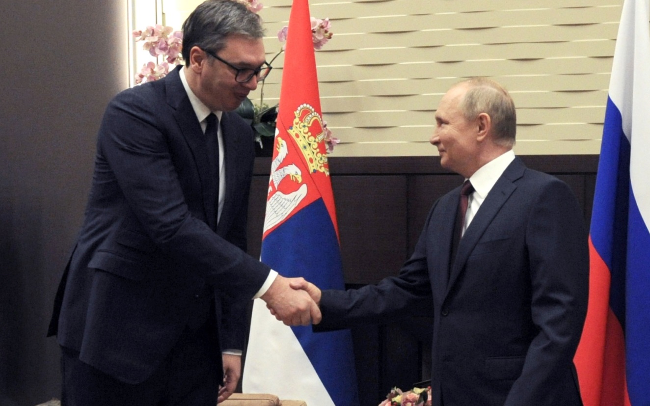 Вучич сообщил Путину о своей отставке и поблагодарил за поддержку