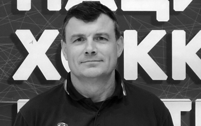 В Москве попрощались с убитым медведем хоккейным тренером Кузьменко