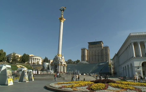 СМИ сообщили о мощном взрыве в центре Киева