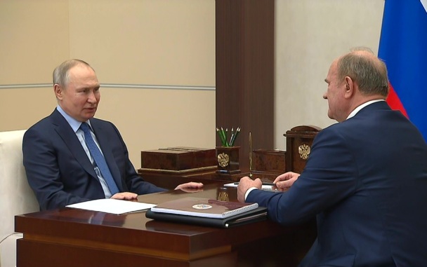 Путин пообещал проверить результаты выборов КПРФ в ряде регионов