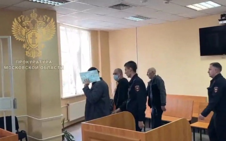 В Подмосковье осудили исполнителей убийства директора гагаринского лицея Мениса