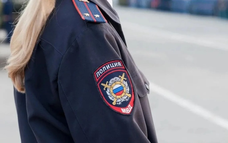 Ушедшую из дома во Владивостоке школьницу нашли в кафе