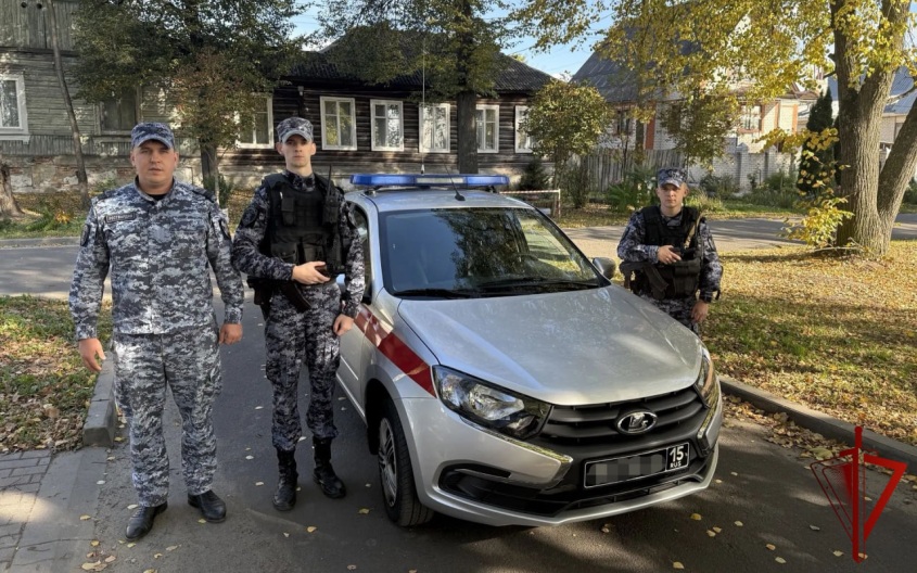 Брянские росгвардейцы пришли на помощь людям, отравившимся угарным газом