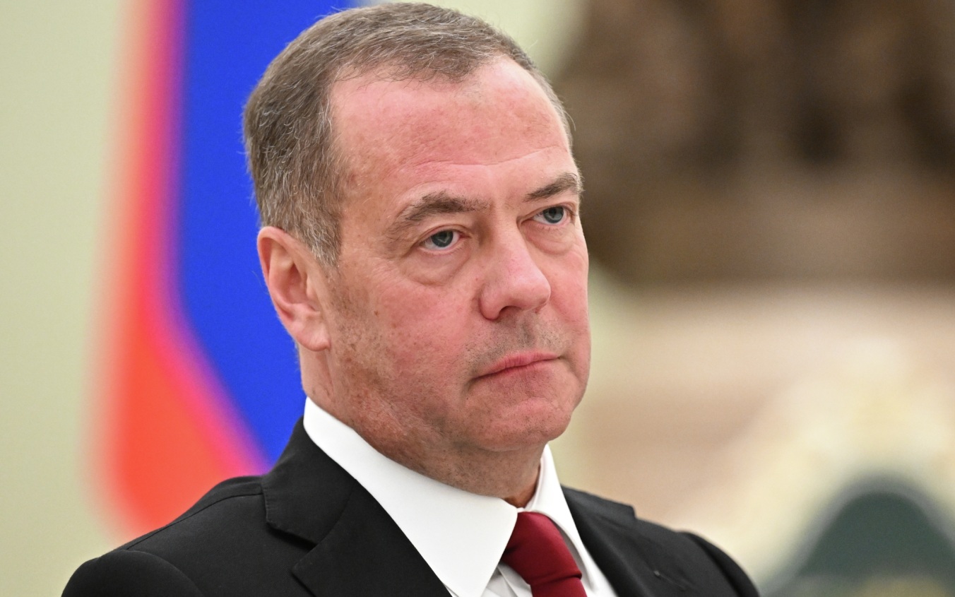 Медведев рассказал о дипломатической поддержке Ирана со стороны России
