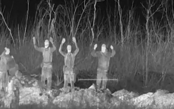 Боец рассказал о сдаче в плен восьми боевиков ВСУ старше 60 лет