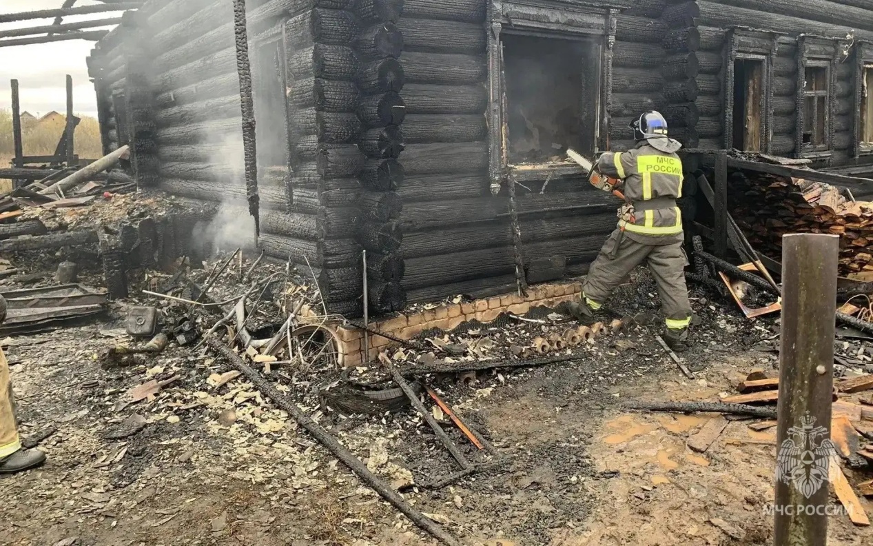 В Нижегородской области при пожаре в жилом доме погибла женщина