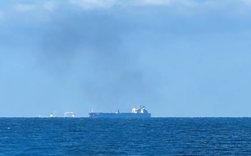 Росприроднадзор: загрязнений в Черном море после пожара на танкере нет