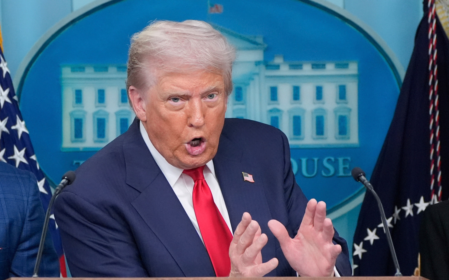 Трамп вновь возмутился, что Нобелевскую премию мира присудили не ему