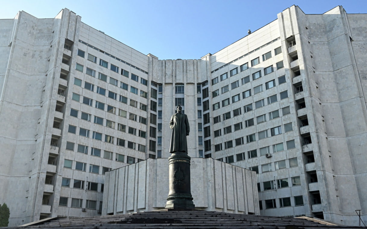 СВР: грязную кампанию против Росатома и АЭС "Пакш-2" заказала фон дер Ляйен