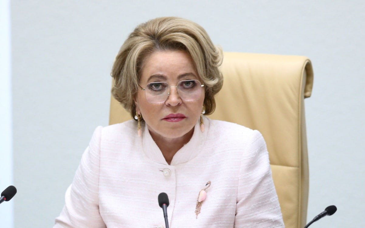 Матвиенко предложила приостановить выдачу лицензии частным вузам в России