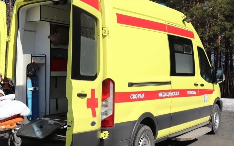 В ДТП на Монументе Дружбы в Уфе пострадали один взрослый и шестеро детей