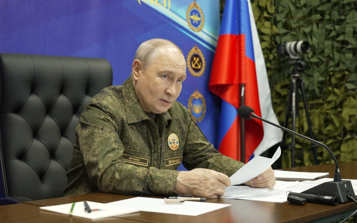 Путин встретился с военными: заявления об успехах в зоне СВО
