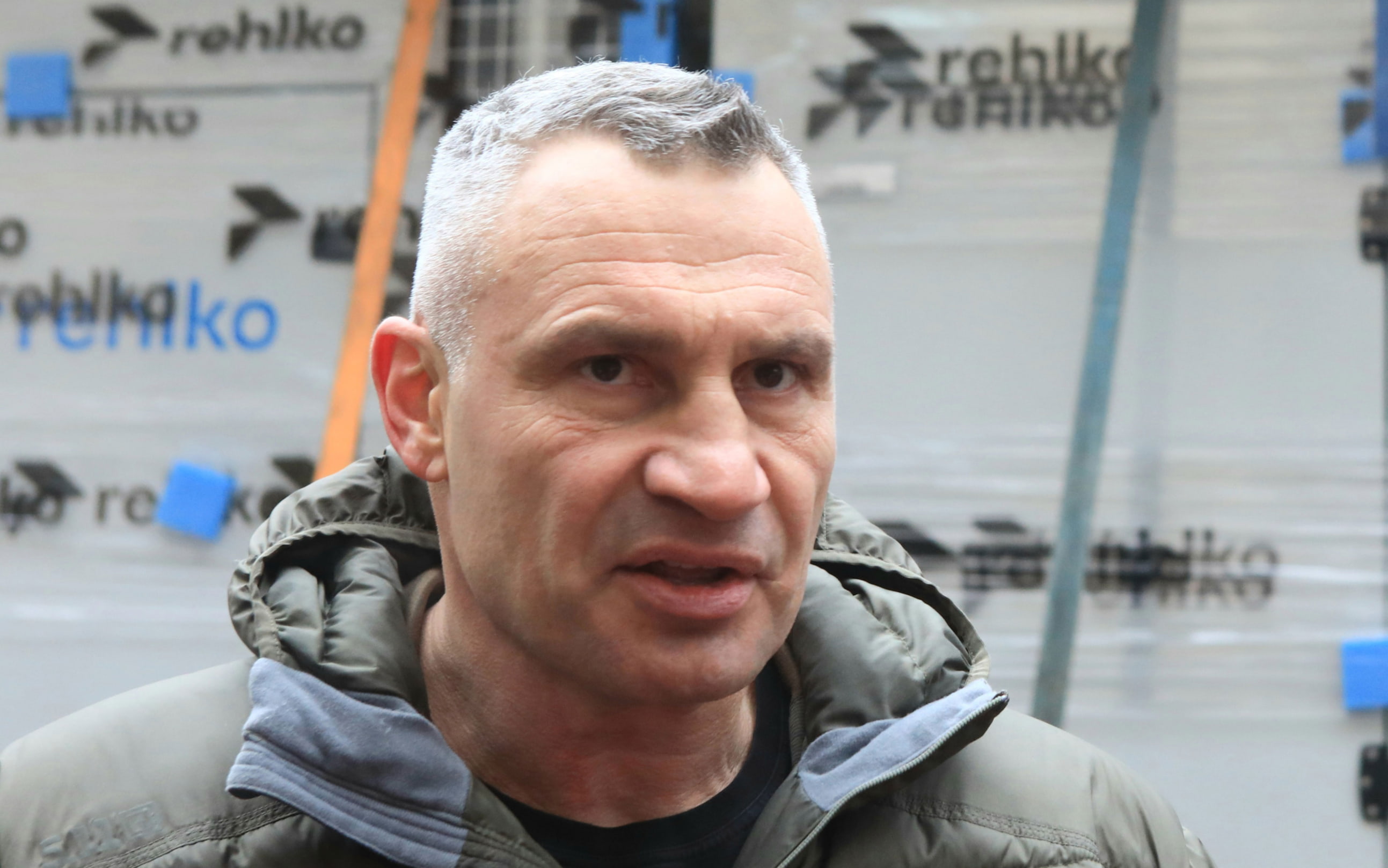 В Киеве митингующие требуют отставки мэра Виталия Кличко
