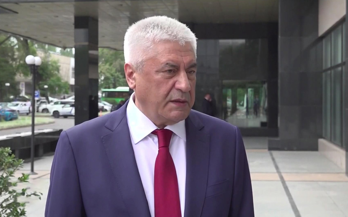 Колокольцев: черный рынок насыщается оружием с Украины