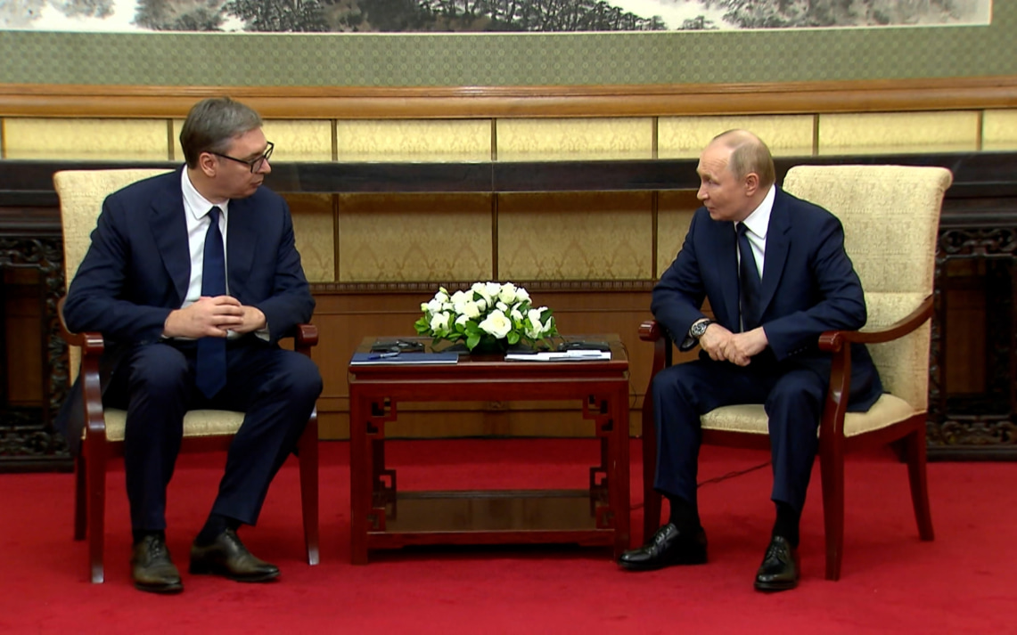 Вучич рассказал о встрече с Путиным и подаренной ему иконе