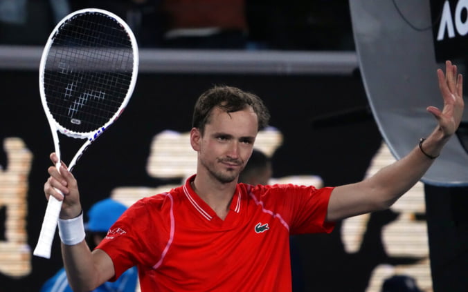 Даниил Медведев вышел в четвертьфинал турнира ATP в Алма-Ате