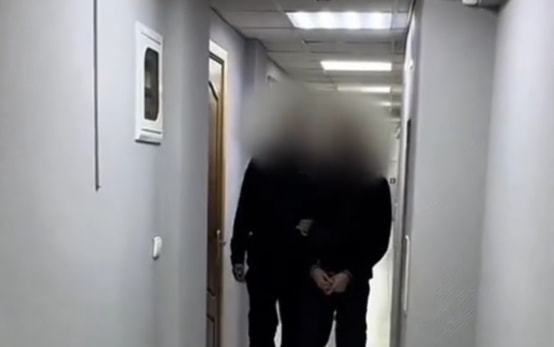 Мужчина вытолкнул из окна ростовской многоэтажки свою знакомую