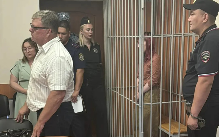 Двое обвиняемых в убийстве омского студента поменяли пол в паспорте