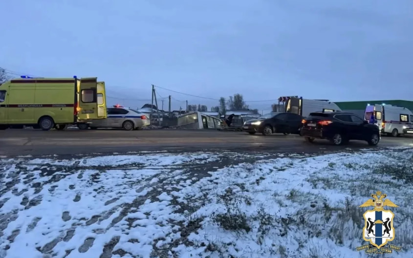 Рейсовый автобус попал в ДТП под Новосибирском