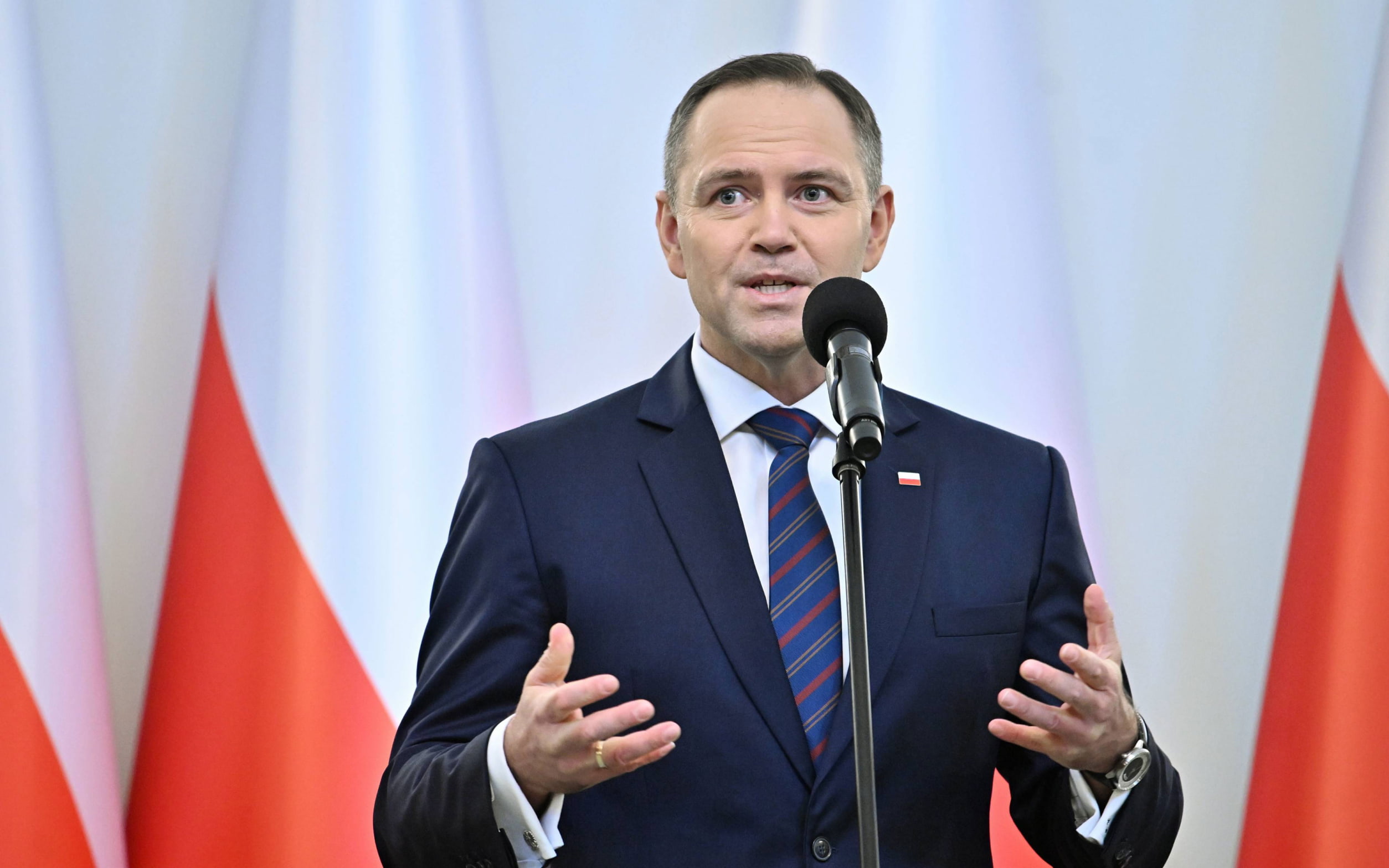 Президента Польши Навроцкого обязали ответить в суде на обвинения в сутенерстве