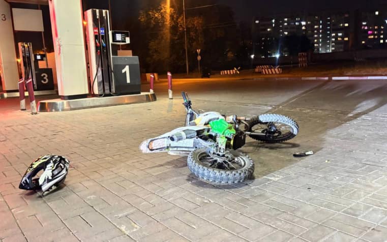 Два подростка пострадали при столкновении автомобиля и мотоцикла в Тольятти