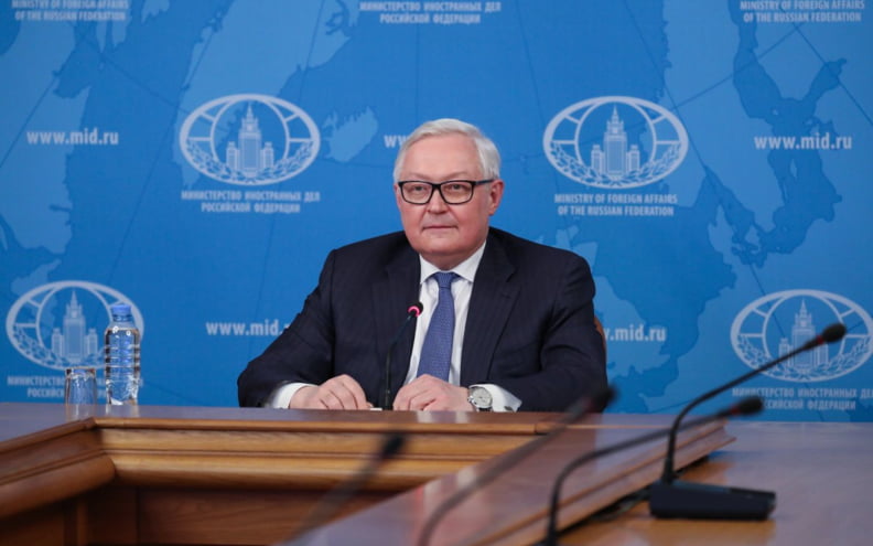 Рябков заявил, что РФ находится в стадии подготовки к переговорам по Украине