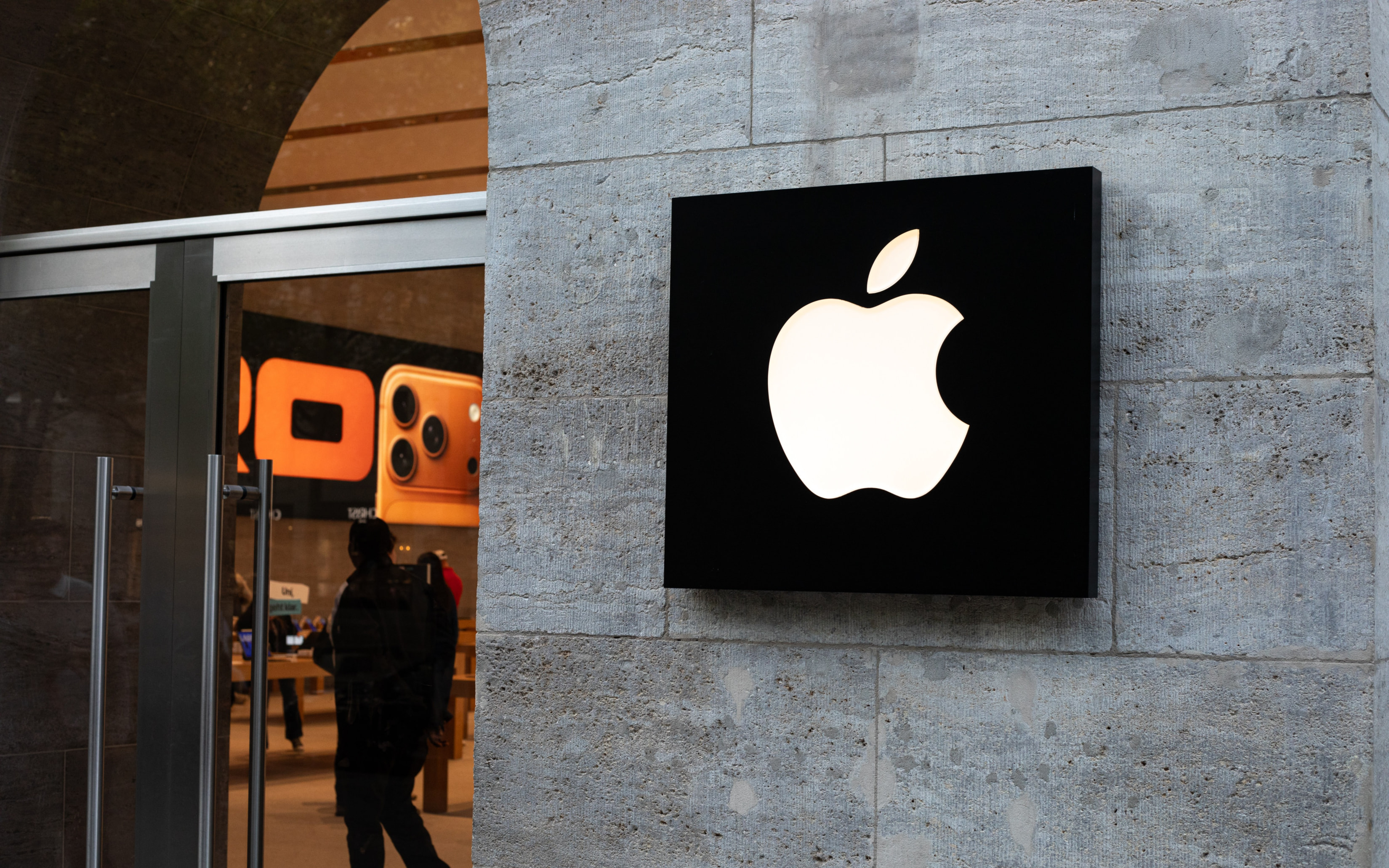 Apple и Microsoft внесены РКН в реестр распространителей информации