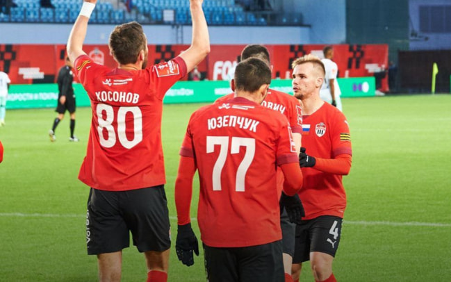 Начальника ФК "Химки" заочно арестовали на два месяца за взятку