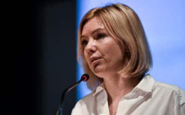 Звягина сочла недопустимым искажение изображения плаката к фильму "Иди и смотри"