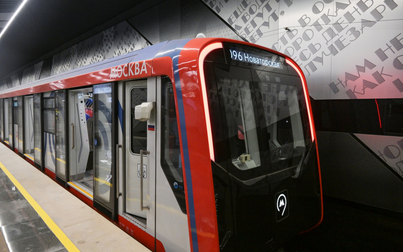 Около тысячи новых вагонов метро получит Москва до 2030 года