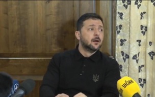 Зеленский критиковал Макрона и Шольца за призывы к капитуляции