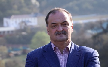 Меликов поблагодарил журналиста ВГТРК за освещение паводков в Дагестане