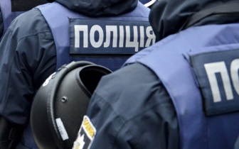 Полиция ищет устроившего стрельбу в спальном районе Киева