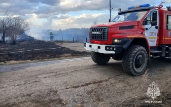 В селе Томской области крупный пожар повредил 16 домов